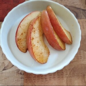 ホットプレートで♪食後のデザート焼きりんご